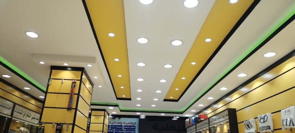 ديكور محلات بتصميم عصري وتنفيذ احترافي في السعودية – أبو سلطان للديكورات